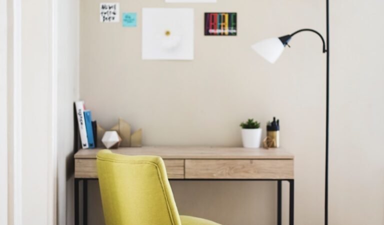 How to Make Your Room Look Aesthetic With $10 or Less
